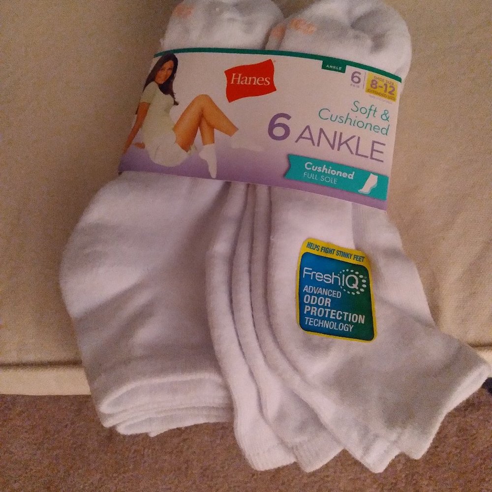 Womens Hanes Ankle Socks - Shoe Size 8-12